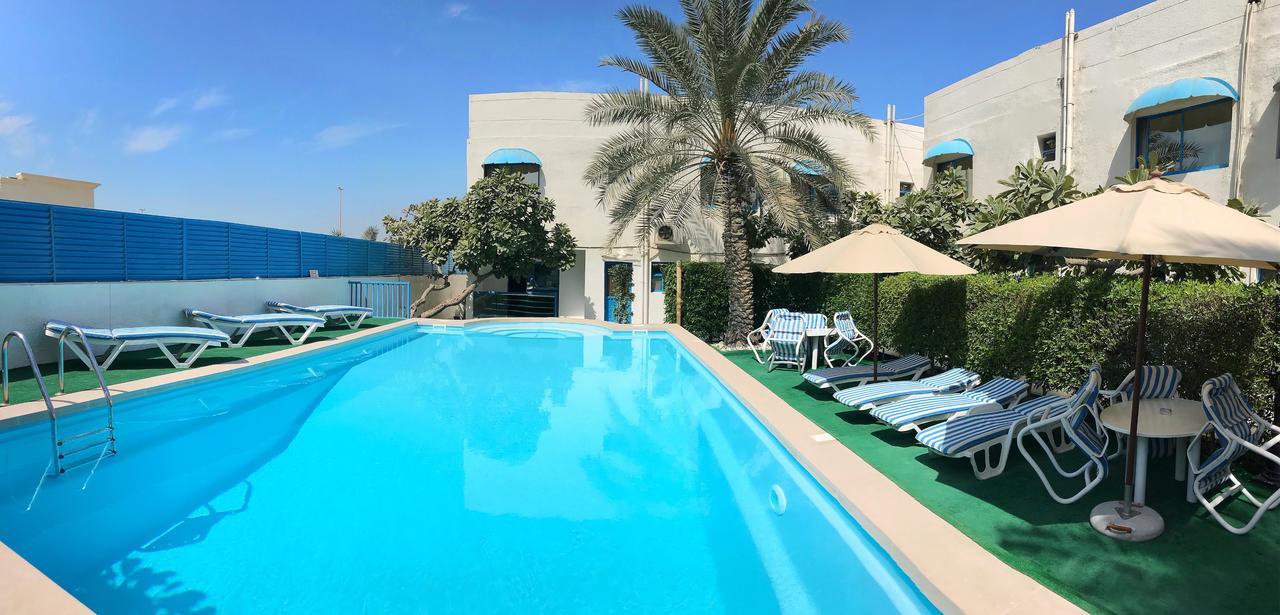 Al Corniche Hotel Schardscha Exterior foto